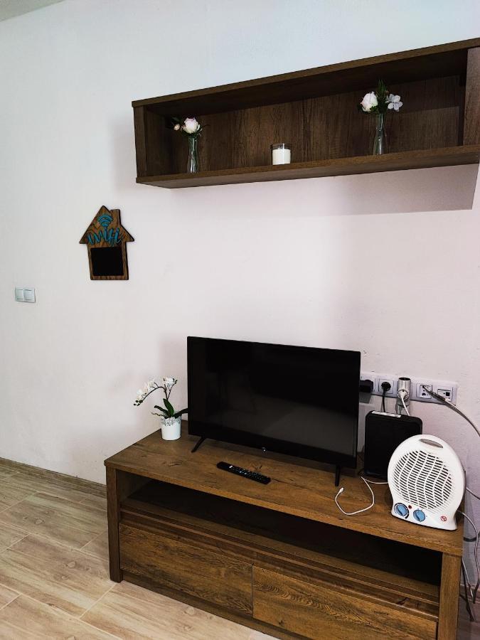 Appartamento White Rose Studio Basement Budapest Esterno foto